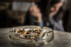 Tabakrauch ist schädlich für Mütter und ihre (ungeborenen) Kinder. Foto: UFZ / André Künzelmann