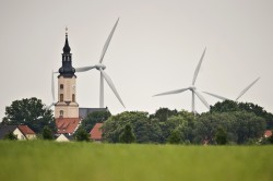 The ambitious transition to climate-friendly energy provision is moving ahead in all federal states. But from region to region there are huge differences. Photo: UFZ / André Künzelmann