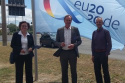 July 1, 2020. Start of Germanys presidency of the Council of the European Union. UFZ scientists Prof. Sigrun Kabisch and Dr. Stephan Bartke meet with Leipzig's Lord Mayor Burkhard Jung. Photo: UFZ