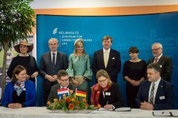 Willem-Alexander und Máxima im Leipziger Wissenschaftspark. Foto: UFZ / Sebastian Wiedling