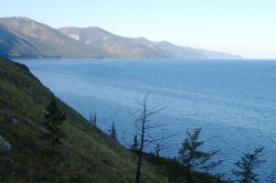 Der Baikal ist nicht nur der älteste und größte, sondern mit über 1.500 Metern auch der tiefste See der Erde. Foto: UFZ / Till Luckenbach Der Baikal ist nicht nur der älteste und größte, sondern mit über 1.500 Metern auch der tiefste See der Erde. Foto: UFZ / Till Luckenbach