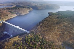 Erdbeobachtungssatelliten sollen künftig helfen, die Wasserqualität in Seen und Flüssen zu erfassen. Foto: André Künzelmann / UFZ