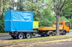Mit seiner mobilen Radiowellen-Anlage kann RWInnoTec Schlaglöcher zügig, umweltfreundlich und rund um die Uhr sanieren. Foto: HTWK