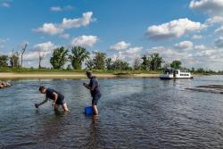 <p>Taking water samples from the Elbe&nbsp;</p>