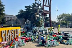 <p>Öffentliche Aktionen wie diese machen in Genf auf die Verhandlungen aufmerksam.</p> Foto: Annika Jahnke / UFZ